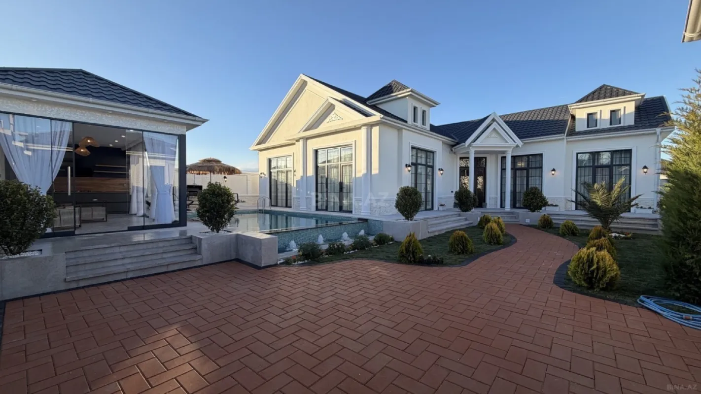 Satılır 4 otaqlı həyət evi 208 m²