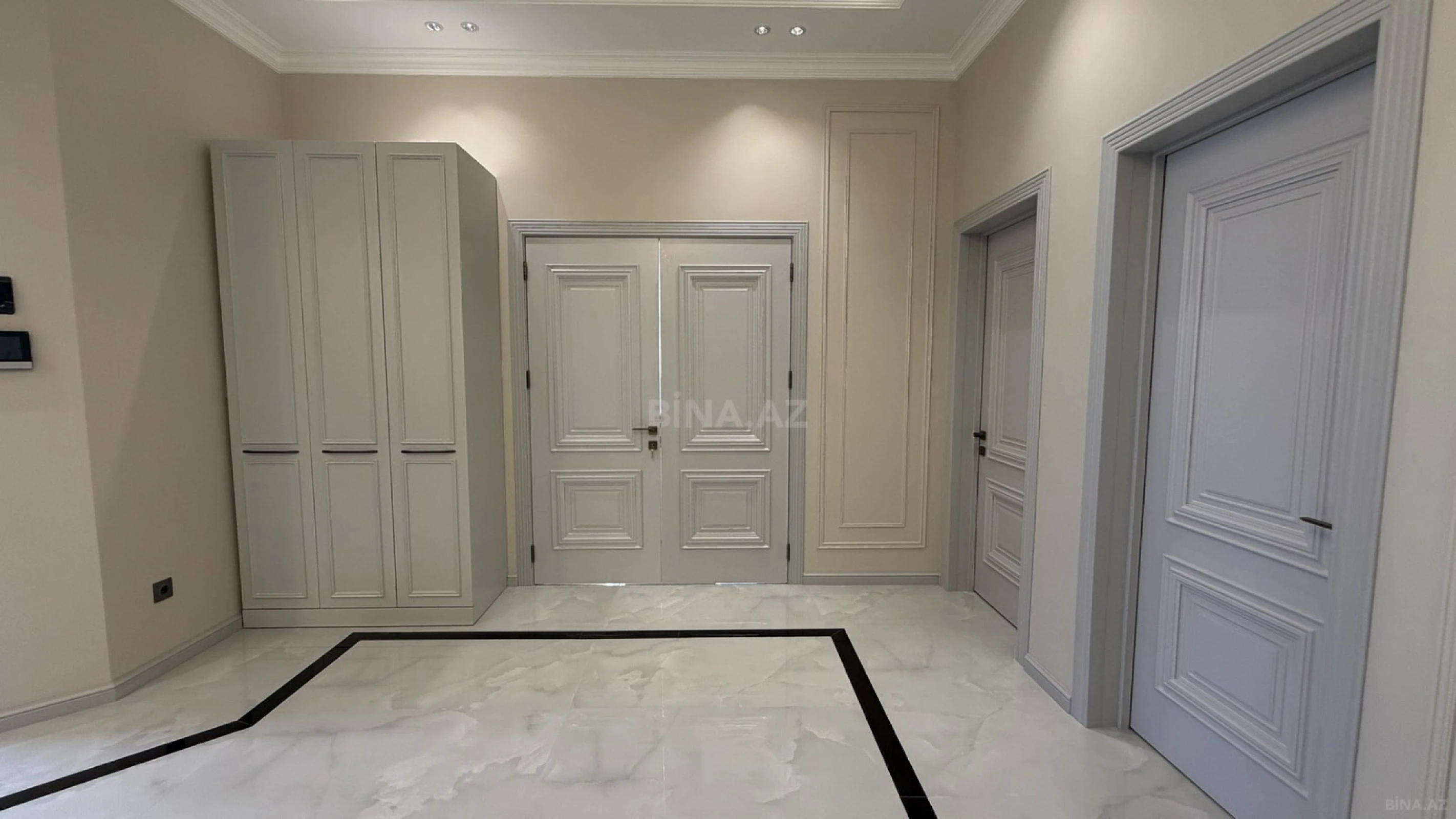 Satılır 4 otaqlı həyət evi 208 m²