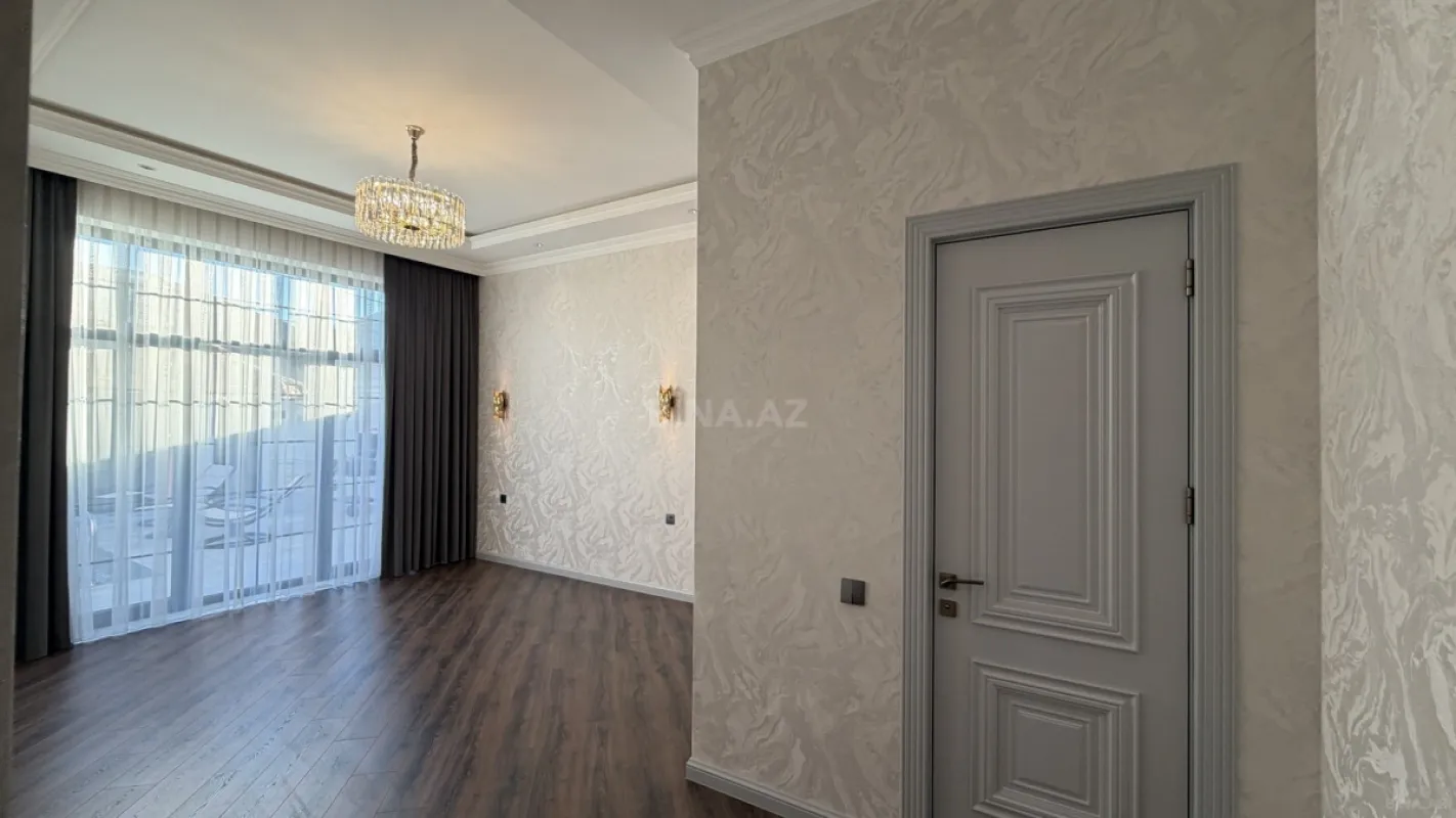 Satılır 4 otaqlı həyət evi 208 m²
