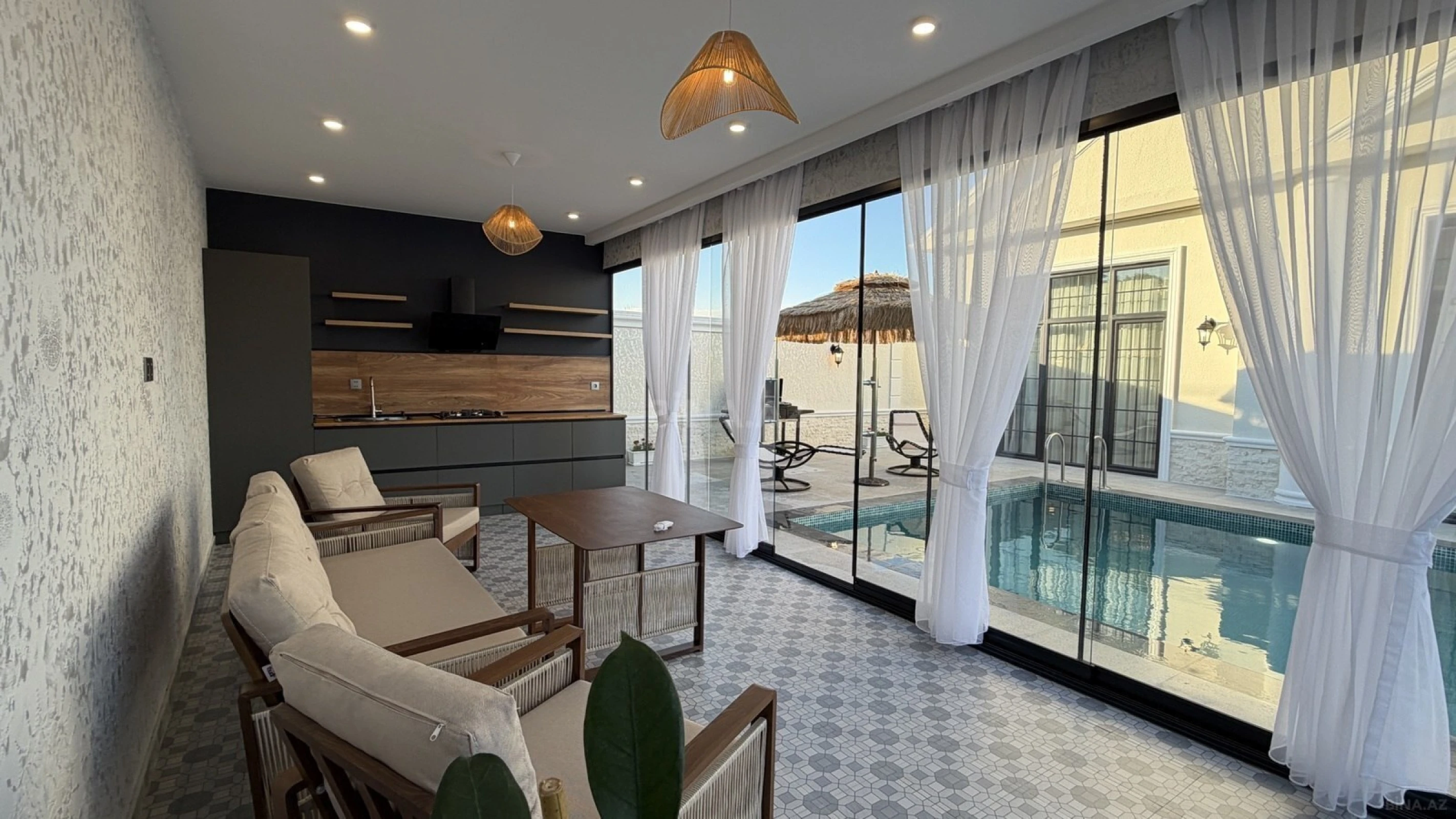 Satılır 4 otaqlı həyət evi 208 m²