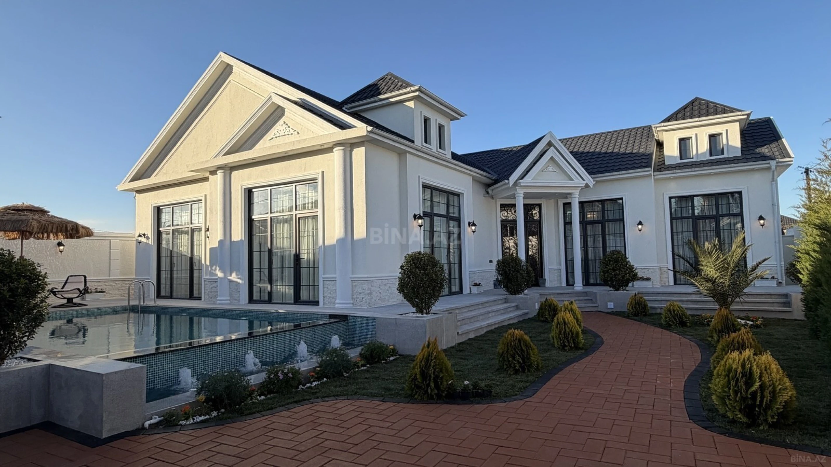 Satılır 4 otaqlı həyət evi 208 m²