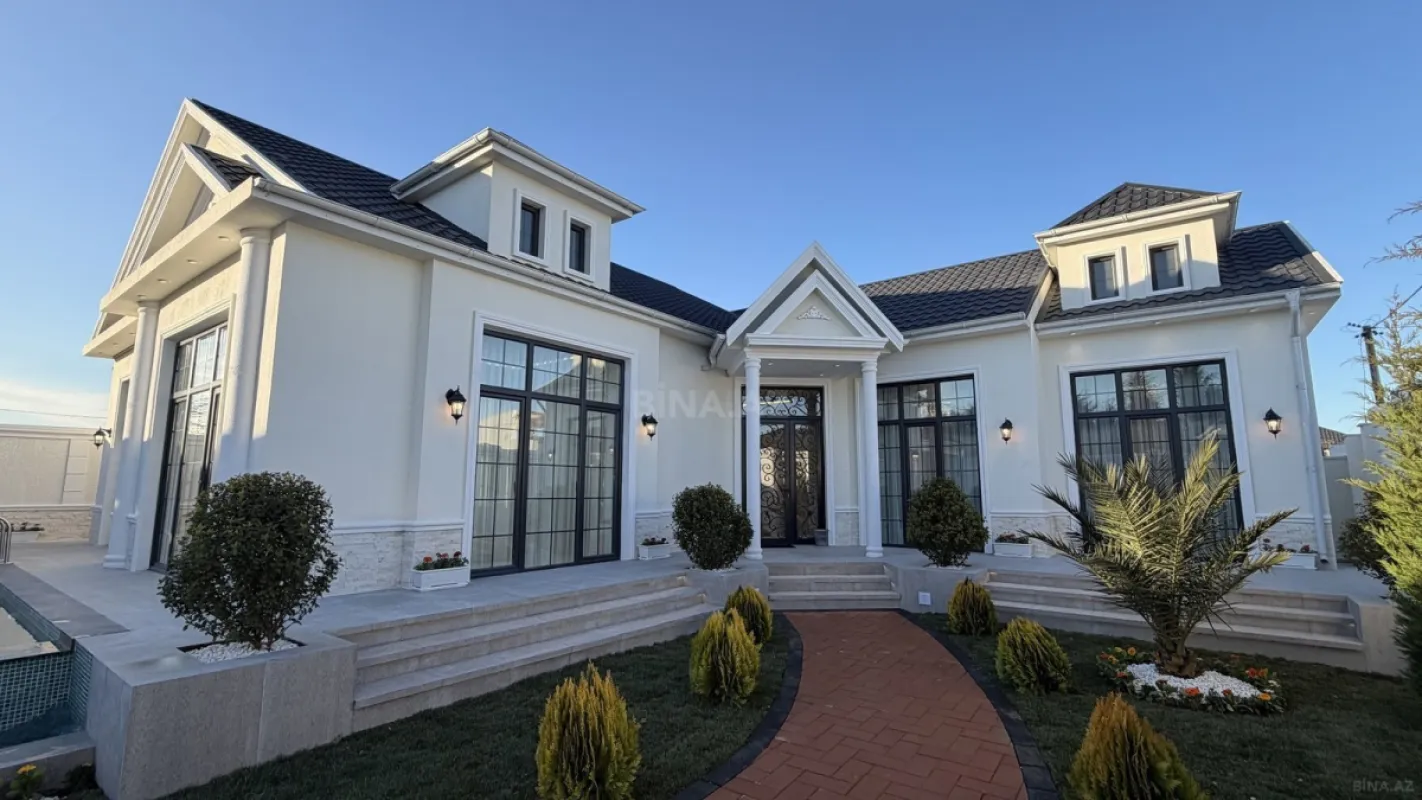 Satılır 4 otaqlı həyət evi 208 m²