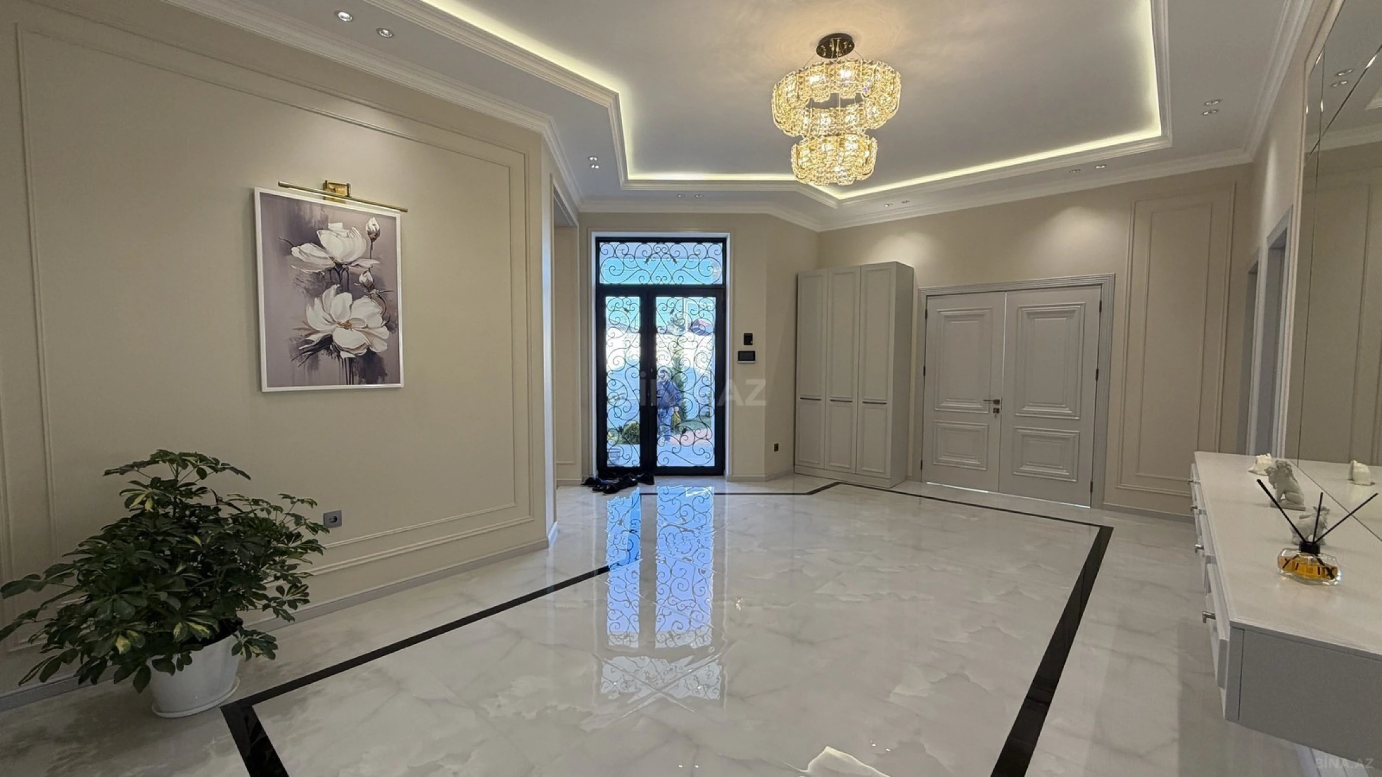 Satılır 4 otaqlı həyət evi 208 m²