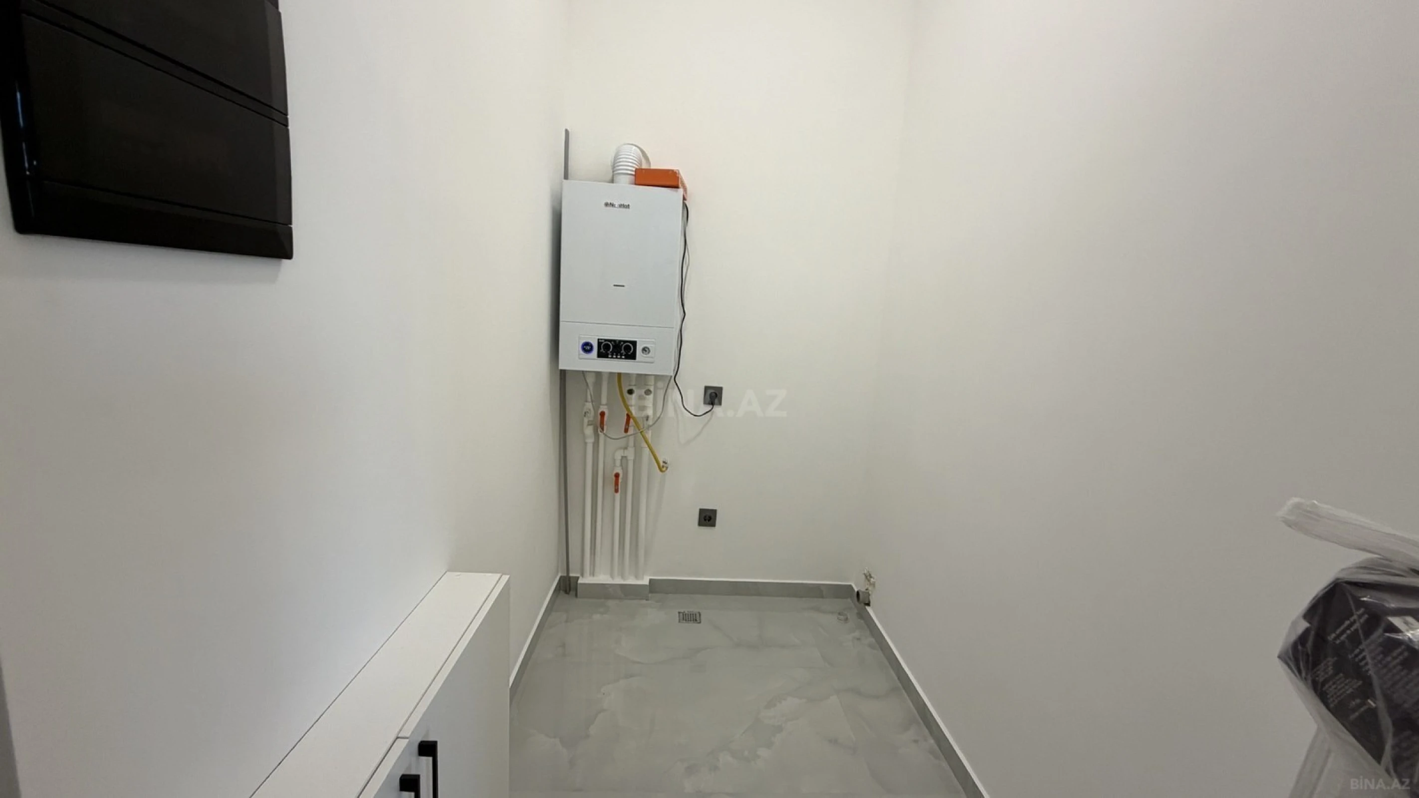 Satılır 4 otaqlı həyət evi 208 m²