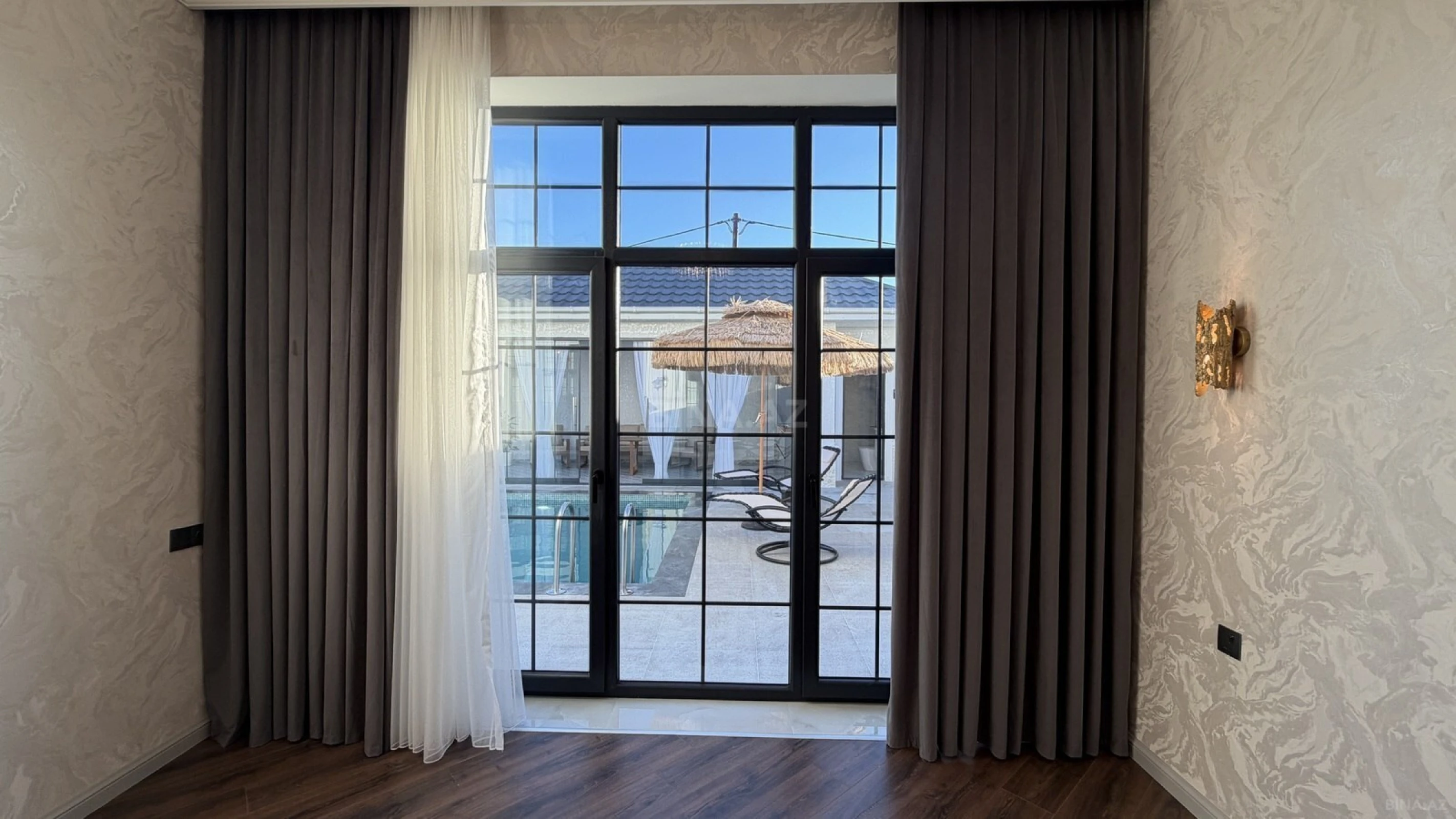 Satılır 4 otaqlı həyət evi 208 m²