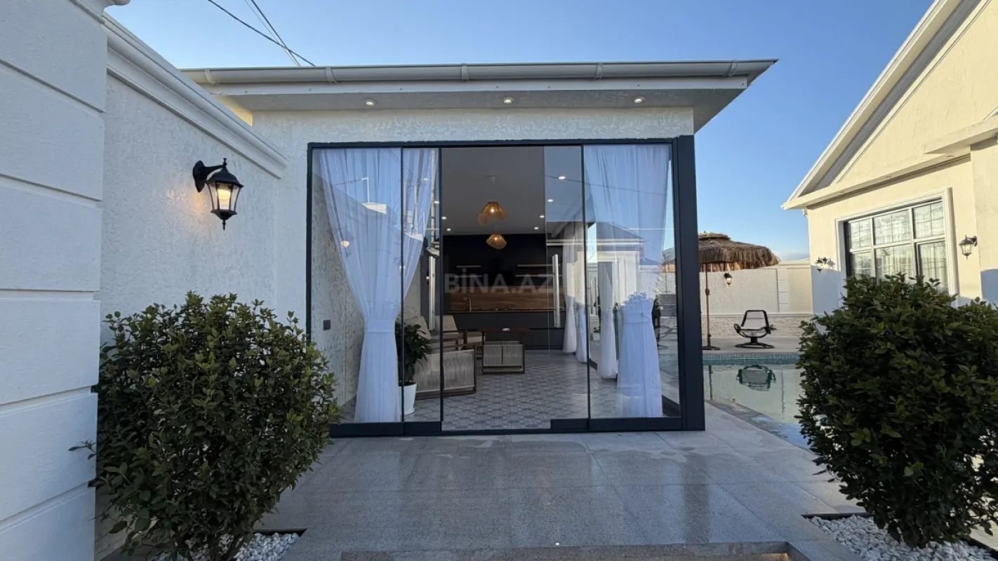 Satılır 4 otaqlı həyət evi 208 m²