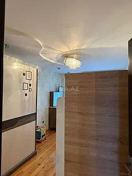 Satılır 4 otaqlı mənzil 90 m²
