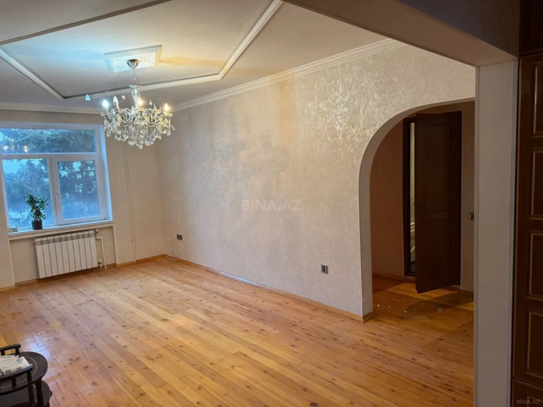 Satılır 4 otaqlı mənzil 90 m²