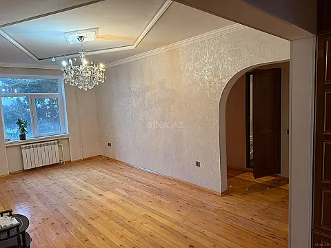 Satılır 4 otaqlı mənzil 90 m²