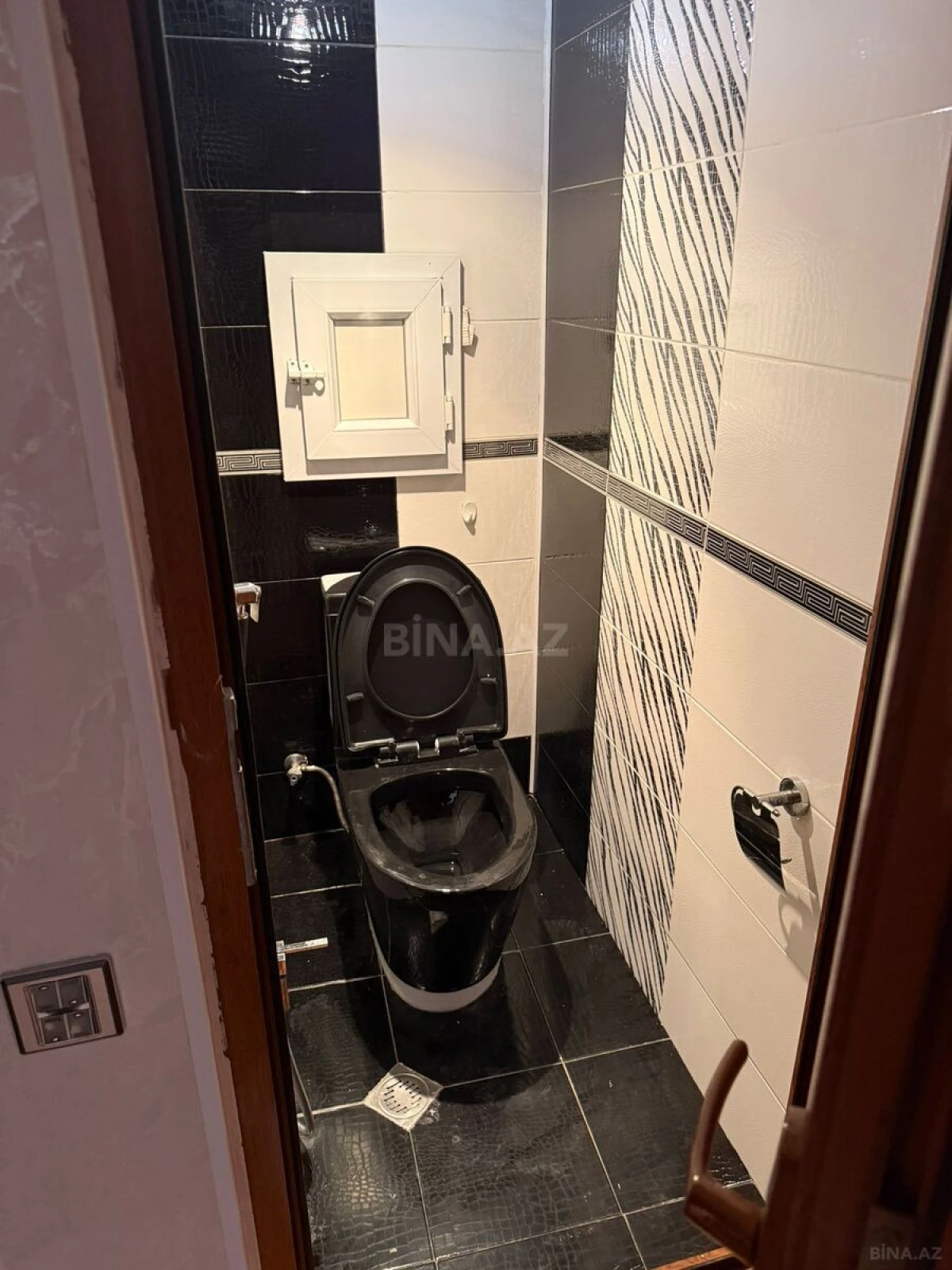 Satılır 4 otaqlı mənzil 90 m²