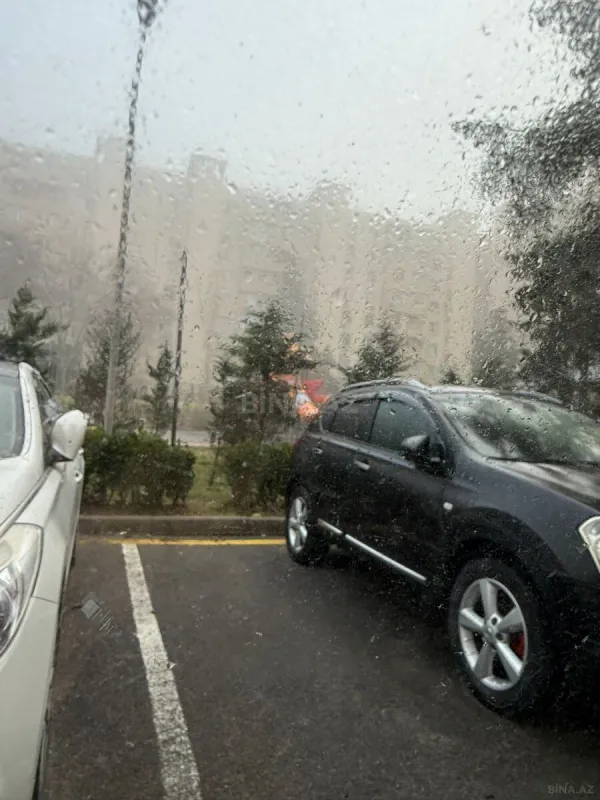 Satılır 4 otaqlı mənzil 90 m²