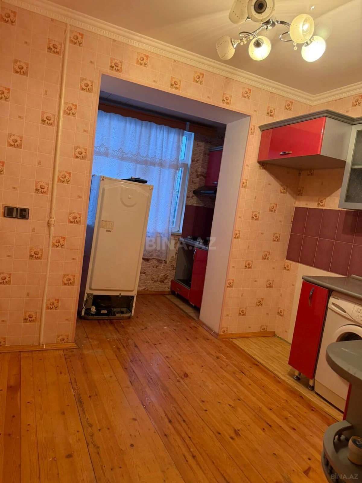 Satılır 4 otaqlı mənzil 90 m²