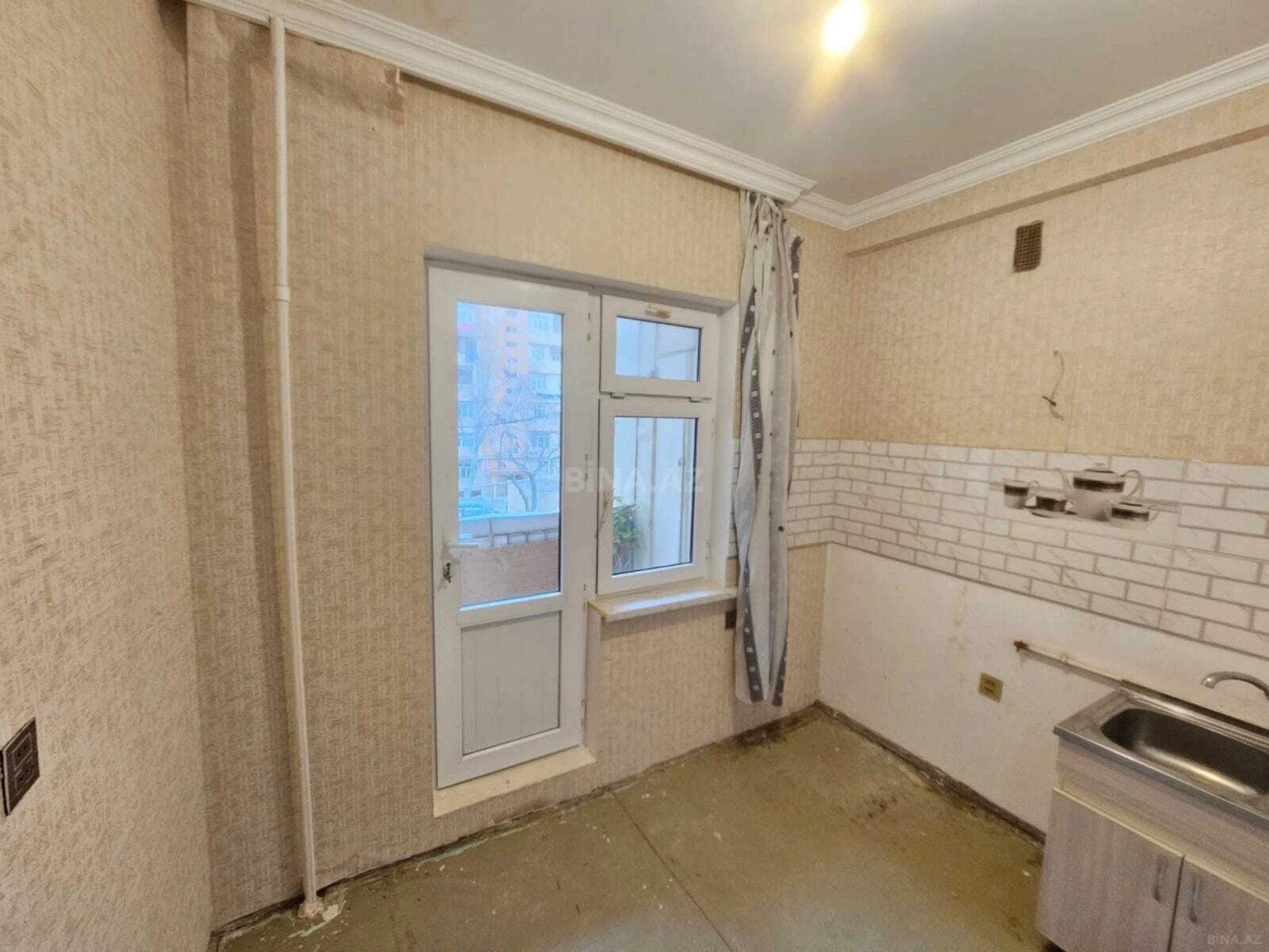 Satılır 1 otaqlı mənzil 40 m²