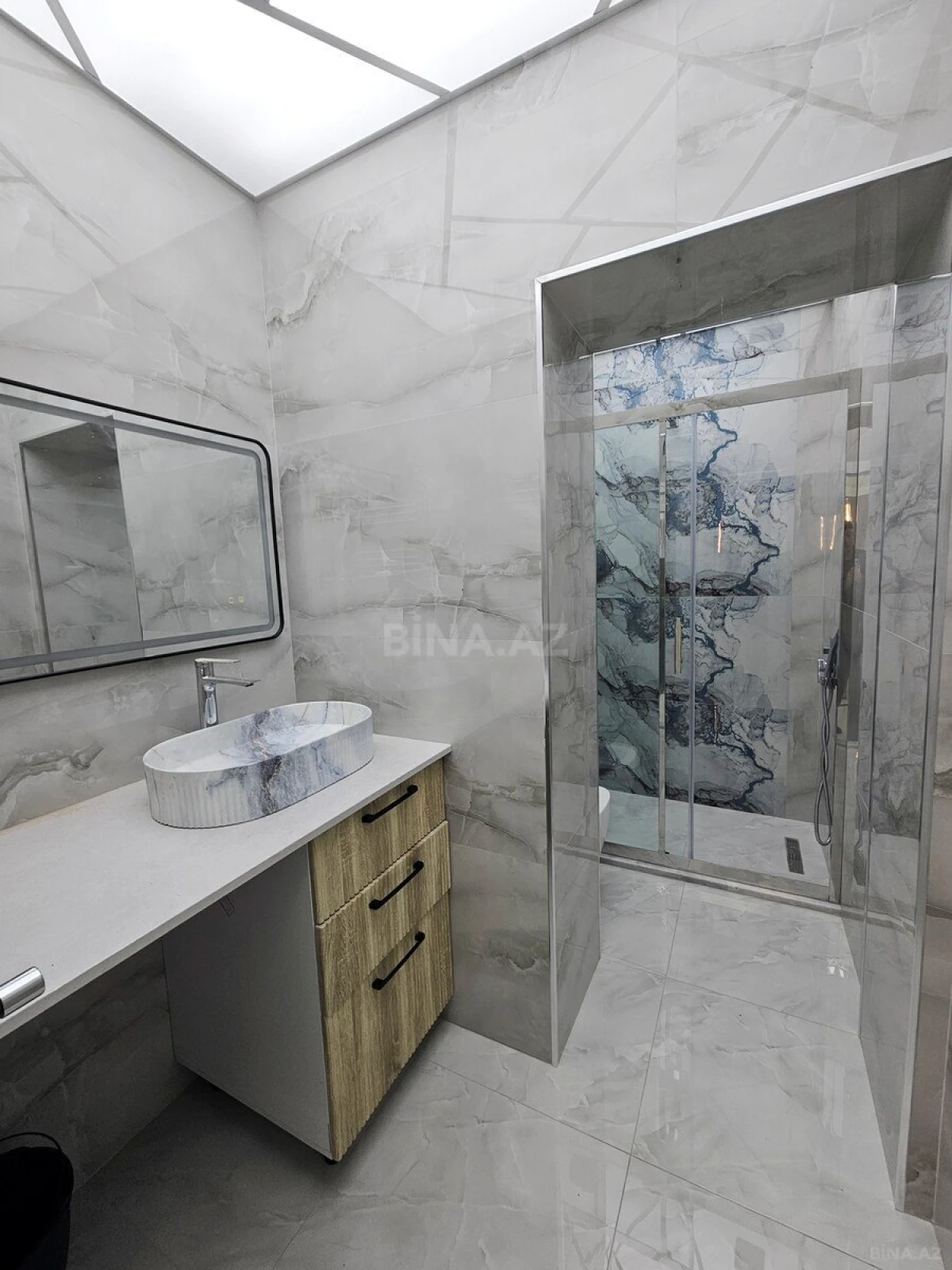 Satılır 3 otaqlı mənzil 87 m²