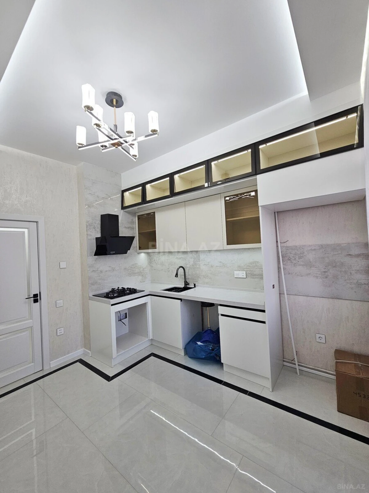 Satılır 3 otaqlı mənzil 87 m²