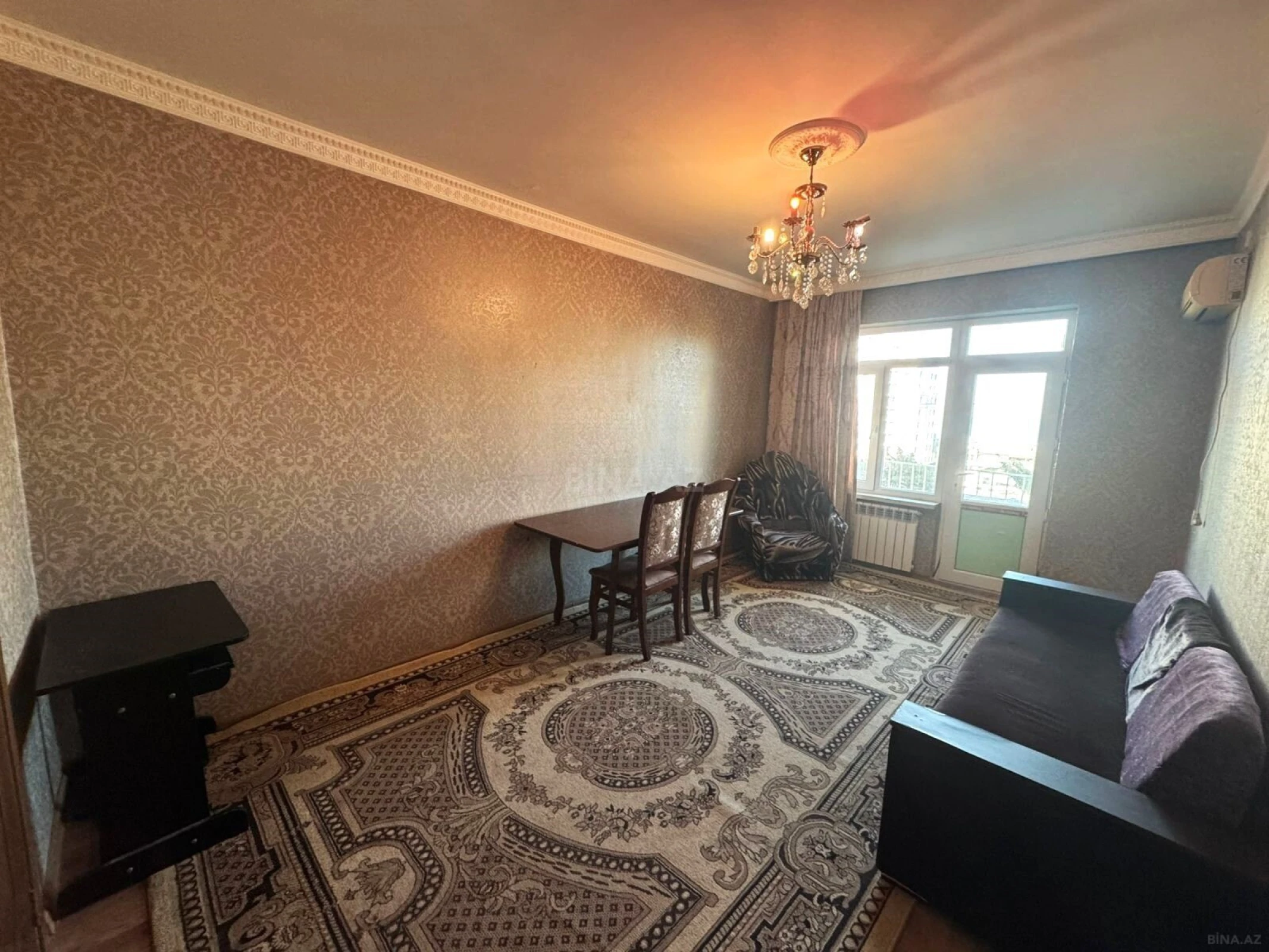 Kirayə verilir 2 otaqlı mənzil 70 m²