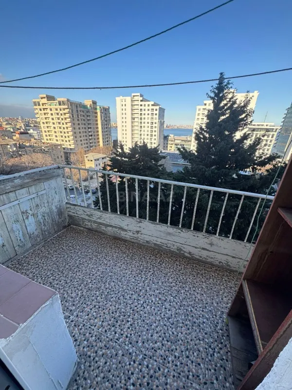 Kirayə verilir 2 otaqlı mənzil 70 m²