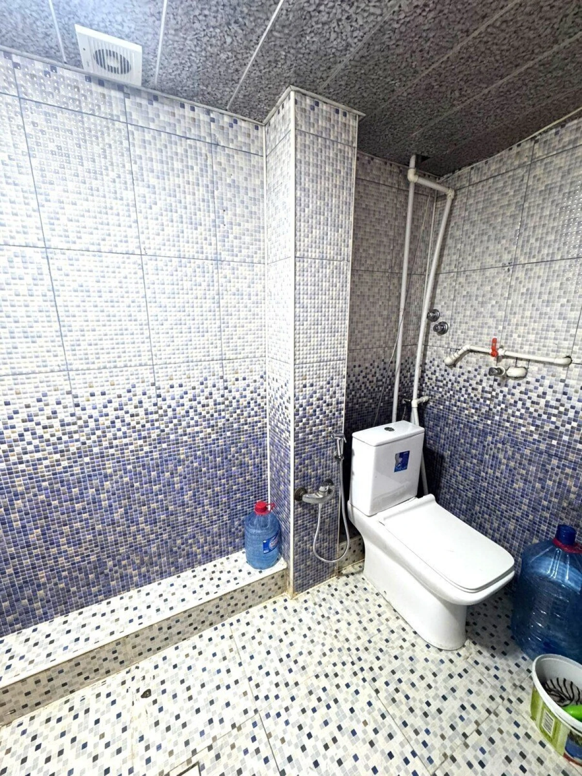 Kirayə verilir 2 otaqlı mənzil 70 m²
