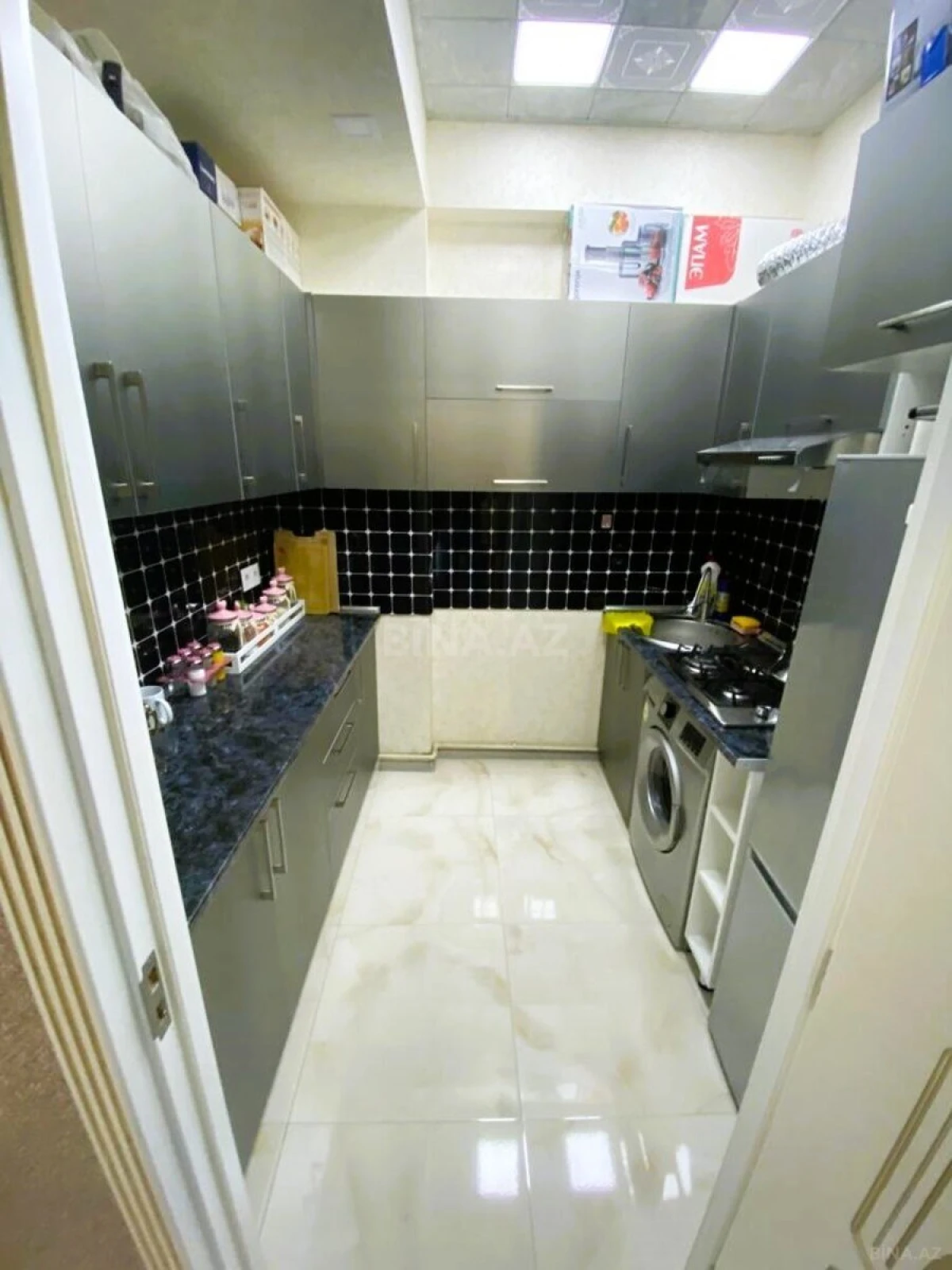 Satılır 2 otaqlı mənzil 65 m²