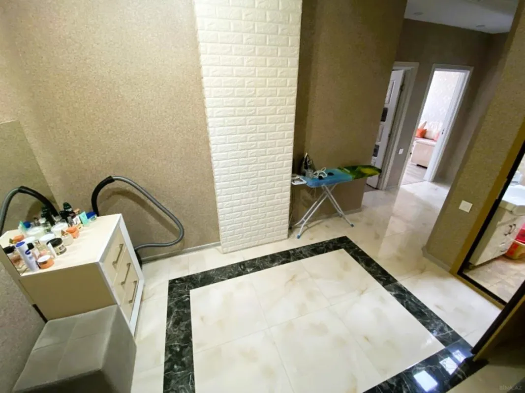 Satılır 2 otaqlı mənzil 65 m²