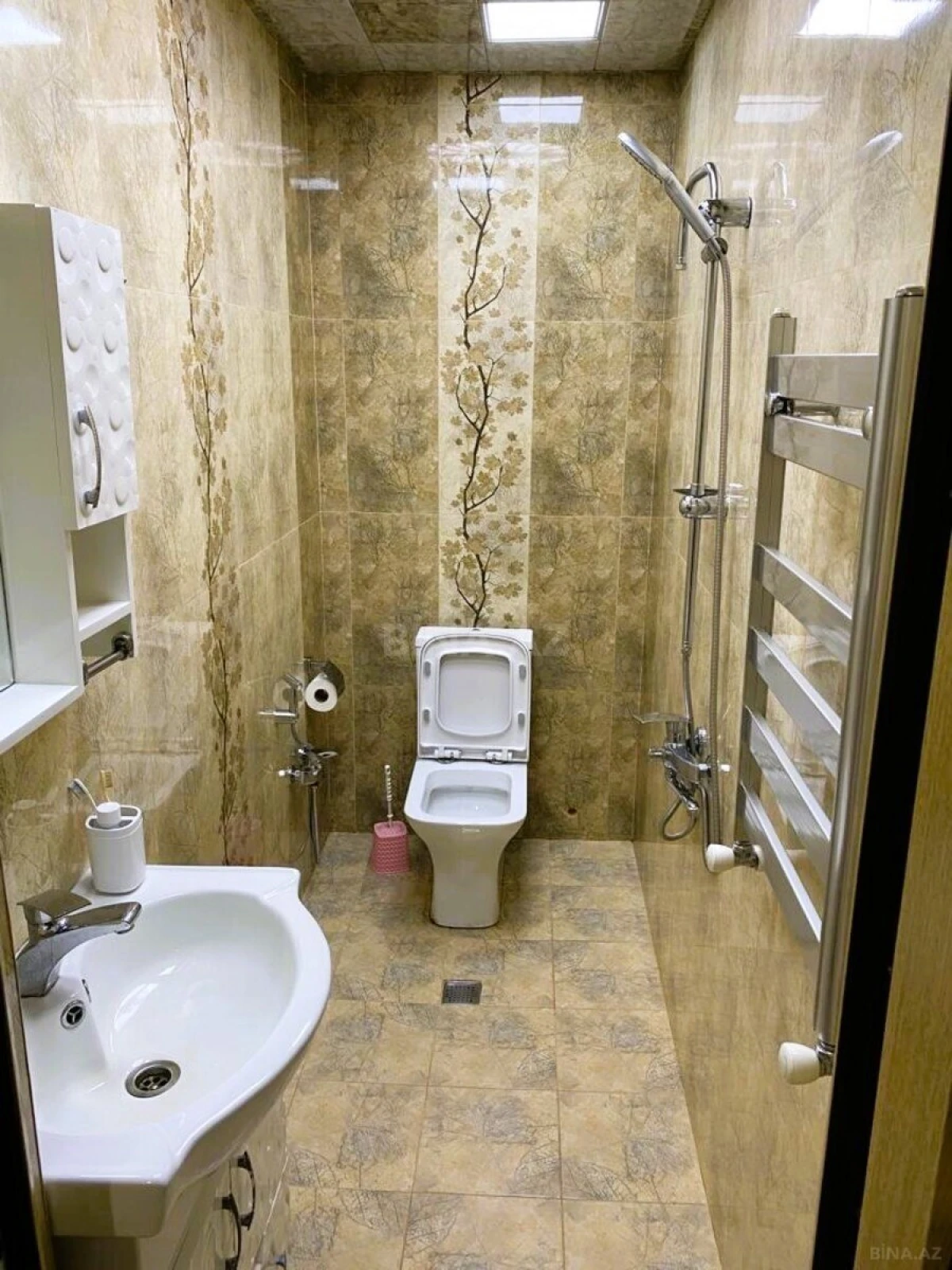 Satılır 2 otaqlı mənzil 65 m²