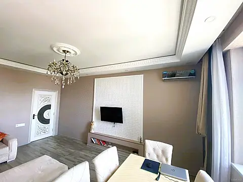 Satılır 2 otaqlı mənzil 65 m²