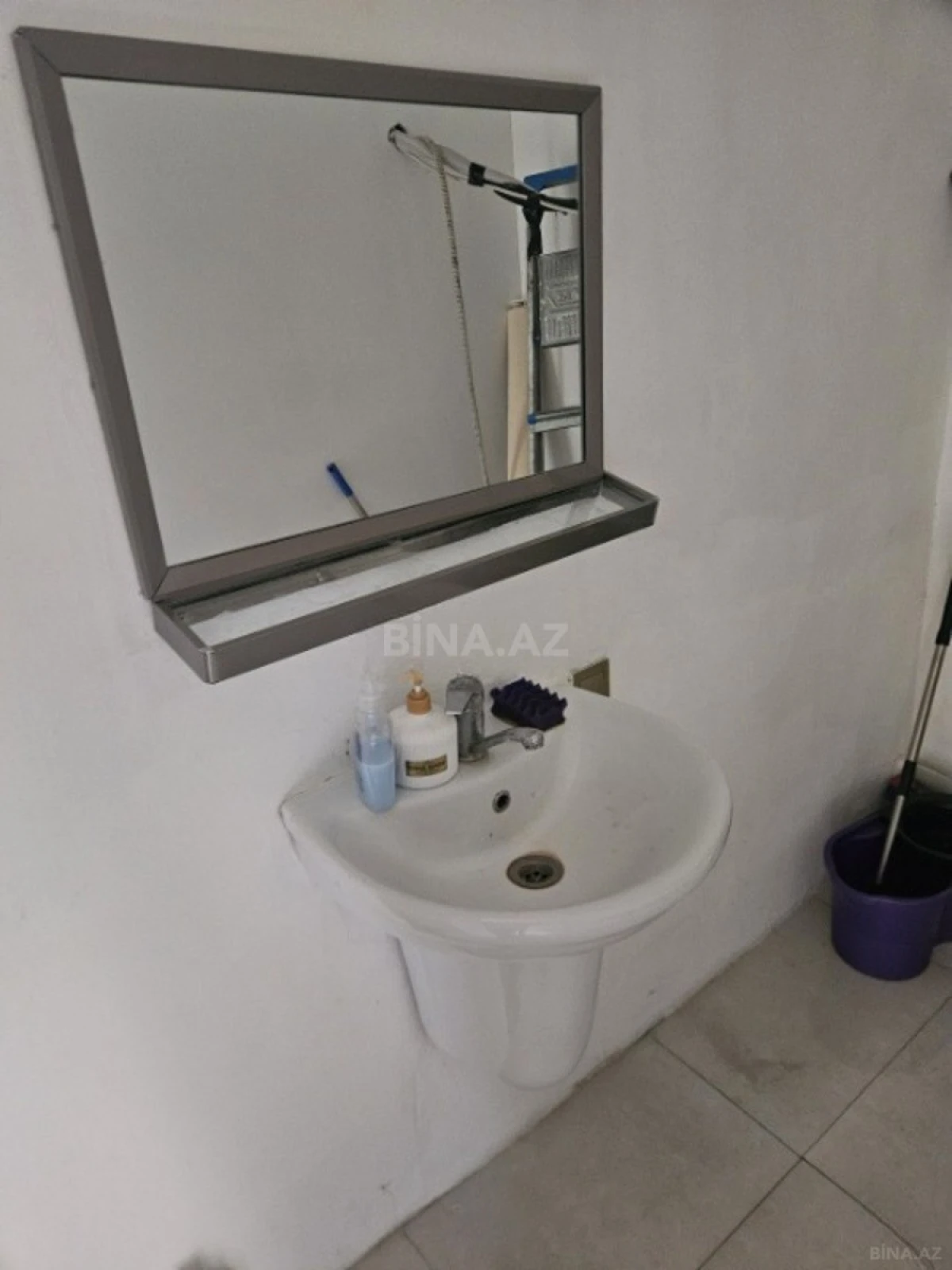 Kirayə verilir 1 otaqlı ofis 24 m²