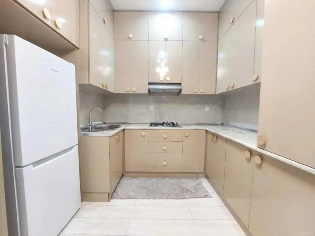 Satılır 2 otaqlı mənzil 68 m²