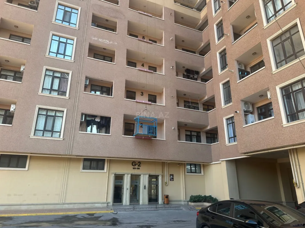 Satılır 2 otaqlı mənzil 68 m²