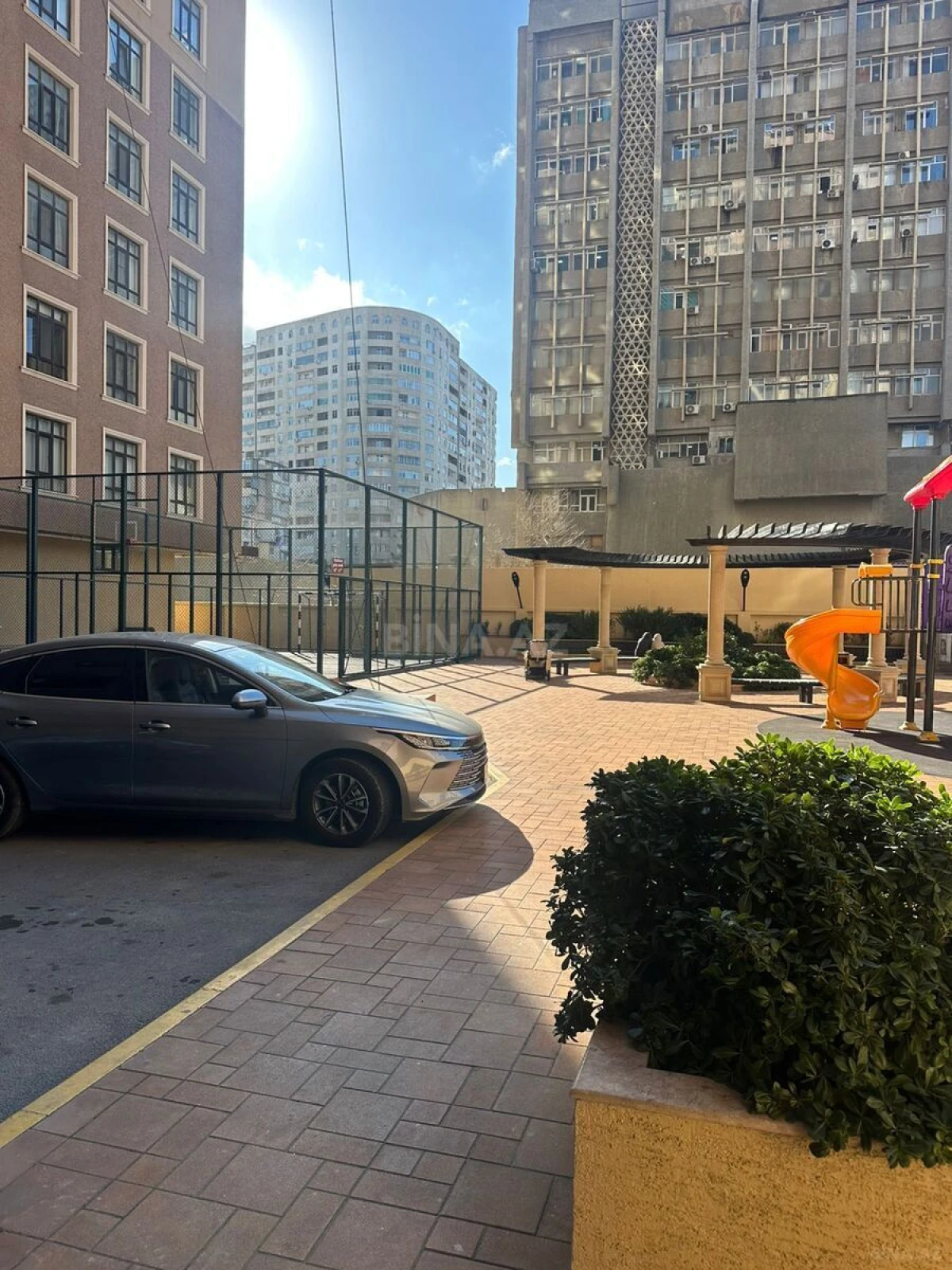 Satılır 2 otaqlı mənzil 68 m²