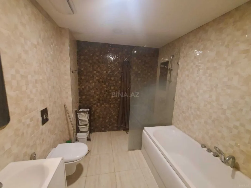 Kirayə verilir 4 otaqlı mənzil 220 m²