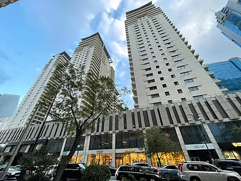 Kirayə verilir 4 otaqlı mənzil 220 m²