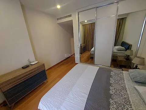 Kirayə verilir 4 otaqlı mənzil 220 m²