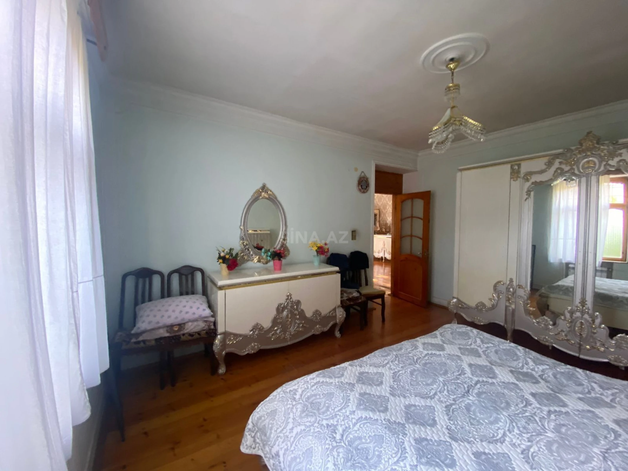 Satılır 7 otaqlı həyət evi 226 m²