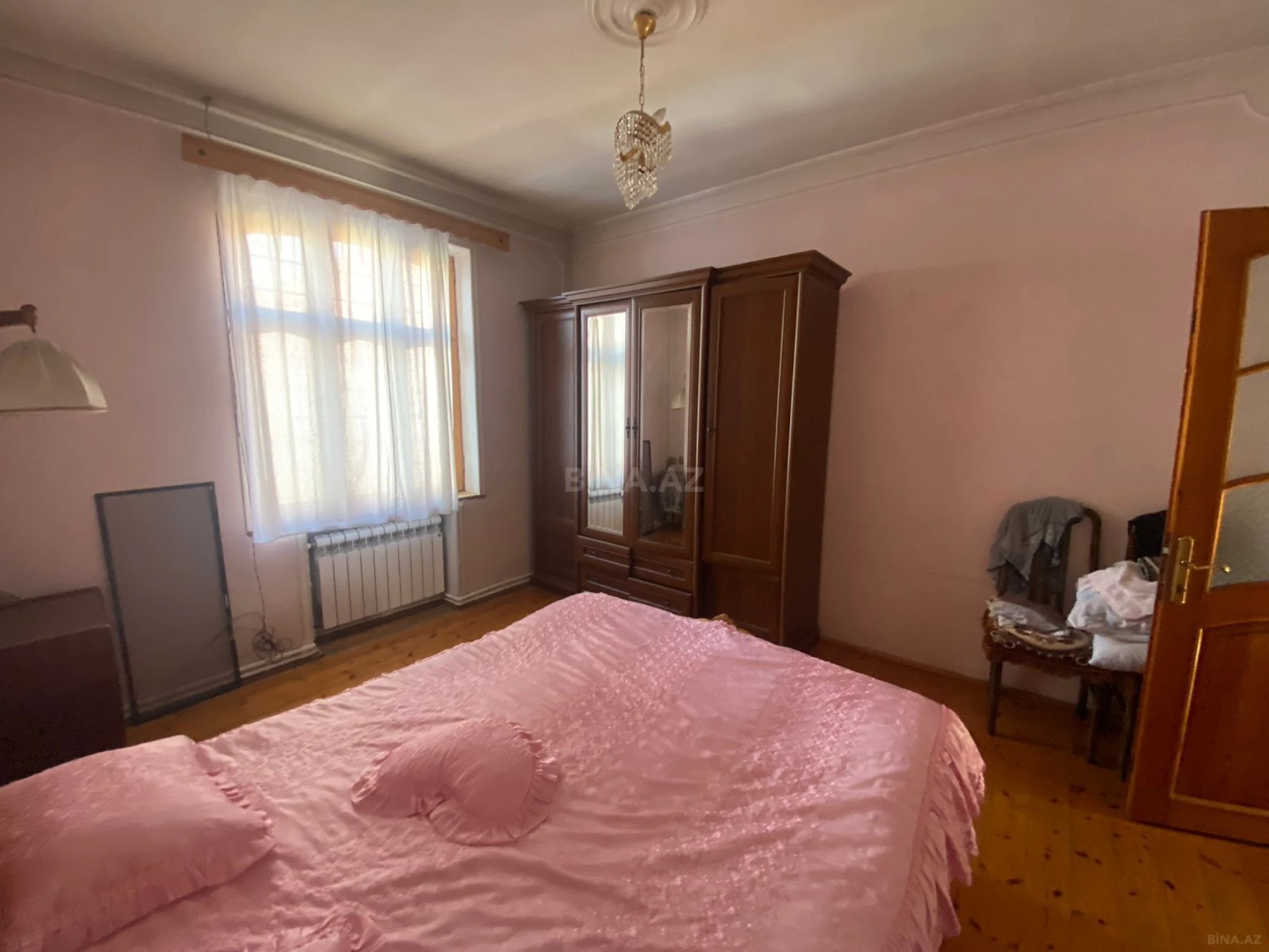 Satılır 7 otaqlı həyət evi 226 m²