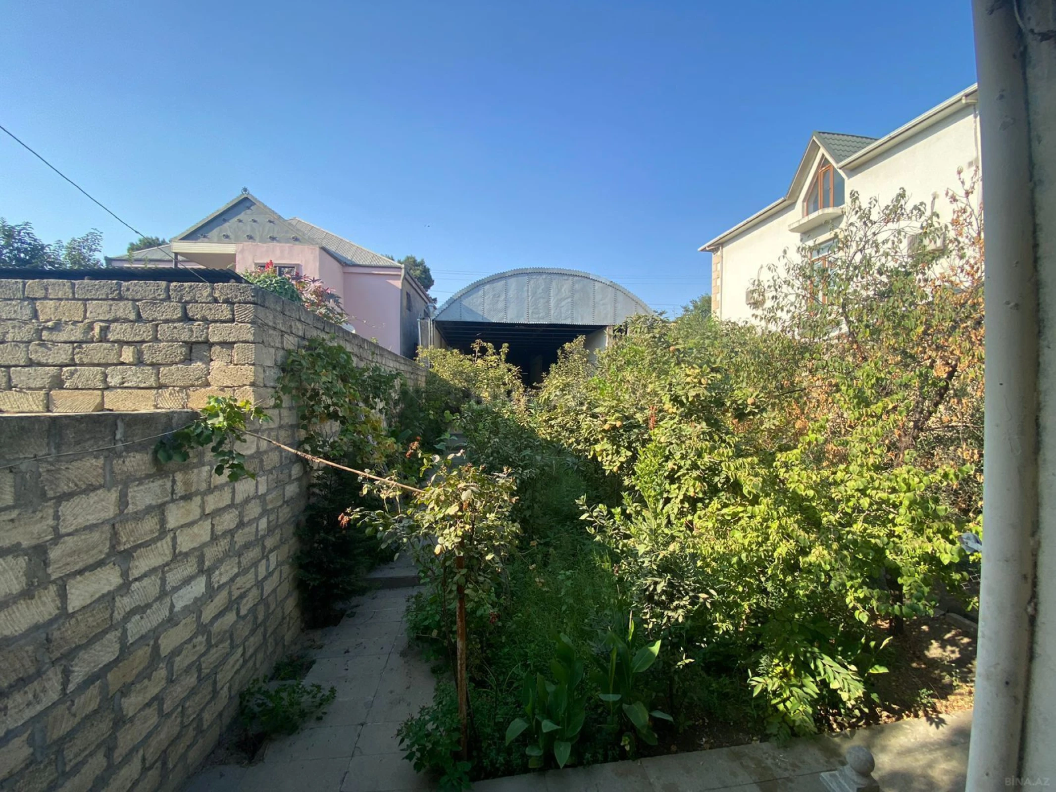 Satılır 7 otaqlı həyət evi 226 m²