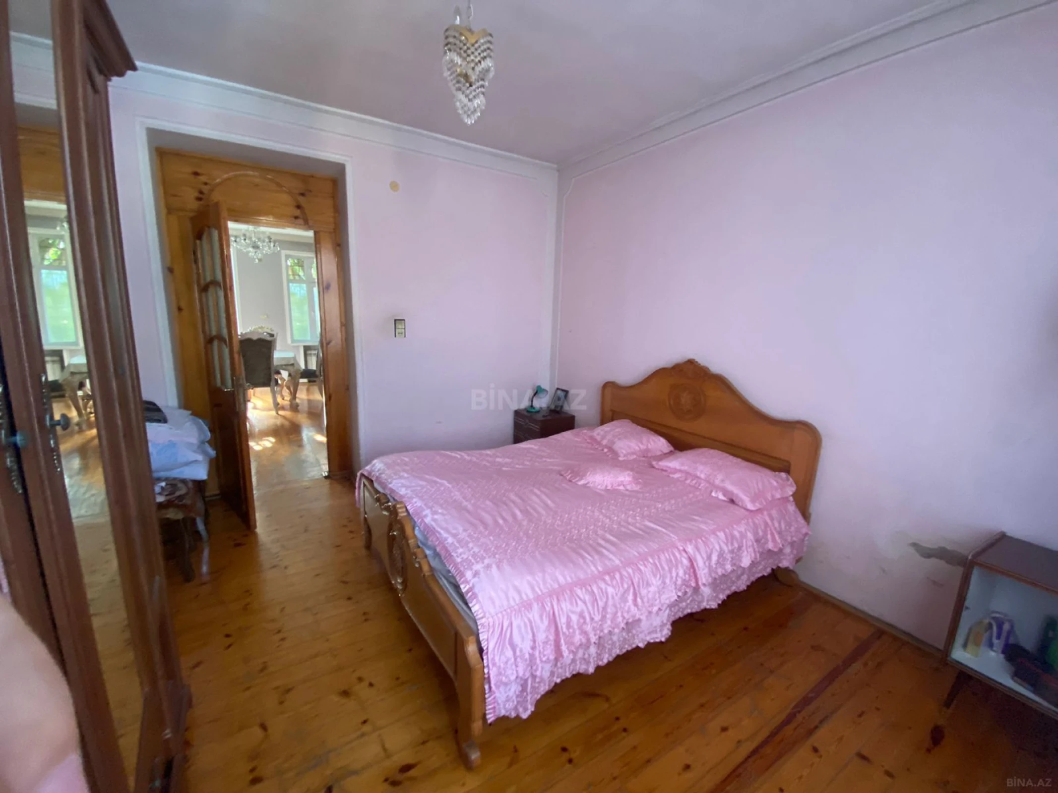 Satılır 7 otaqlı həyət evi 226 m²