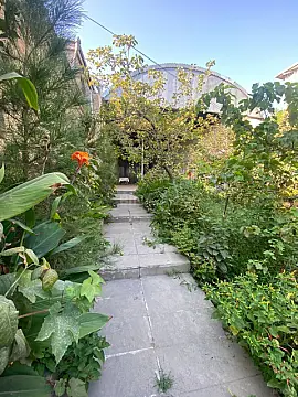 Satılır 7 otaqlı həyət evi 226 m² — Bakı, M.Ə.Rəsulzadə qəs. 7 otaq 226.00 m²