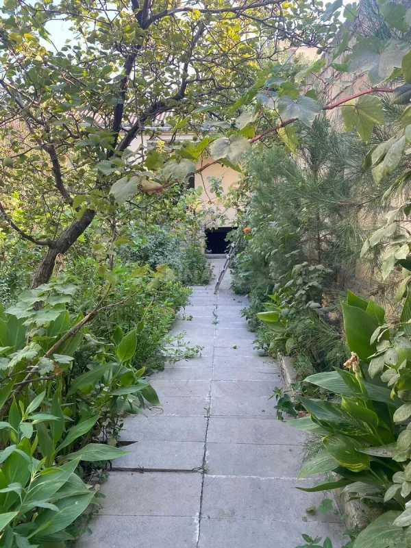 Satılır 7 otaqlı həyət evi 226 m²