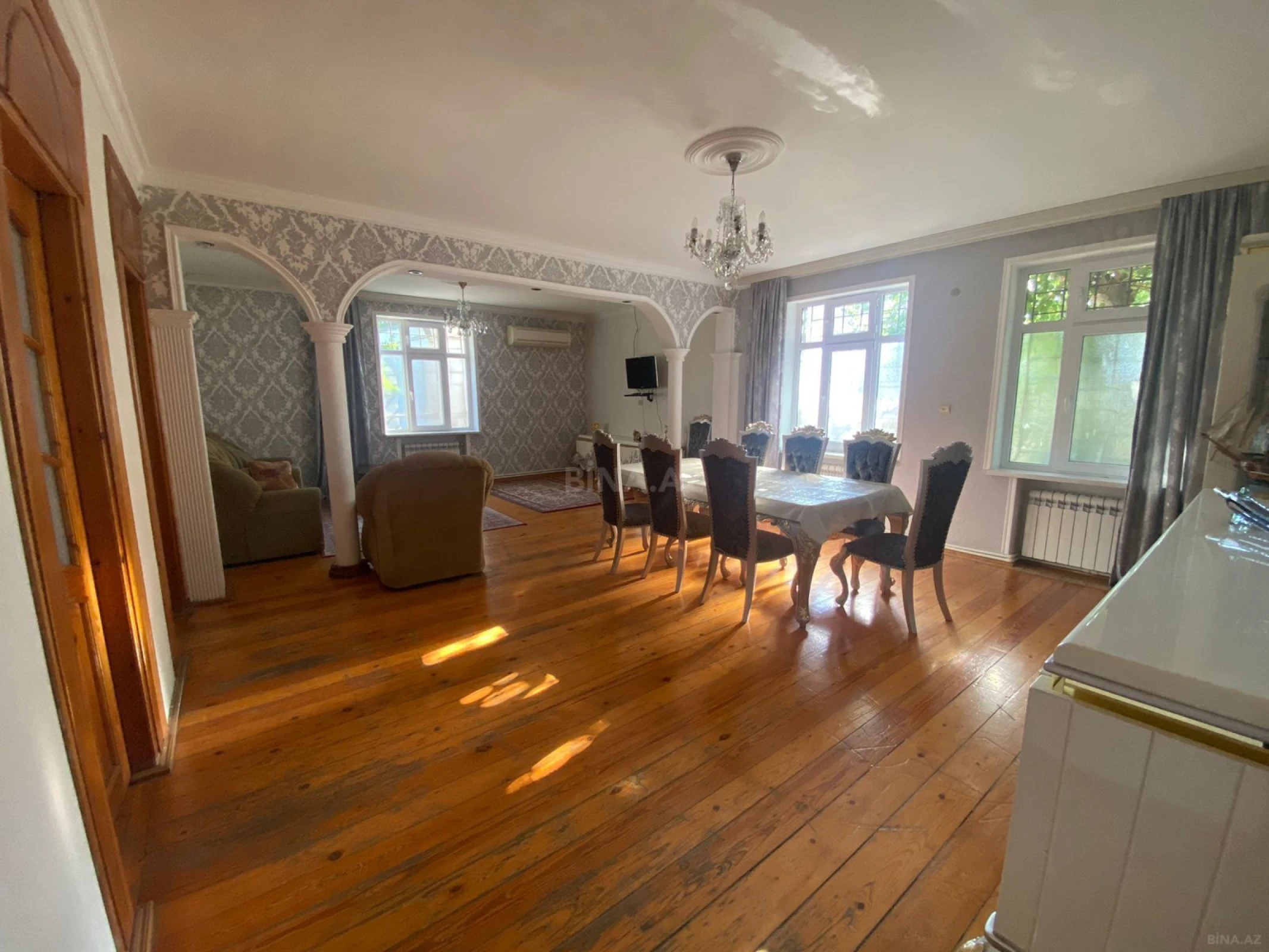 Satılır 7 otaqlı həyət evi 226 m²