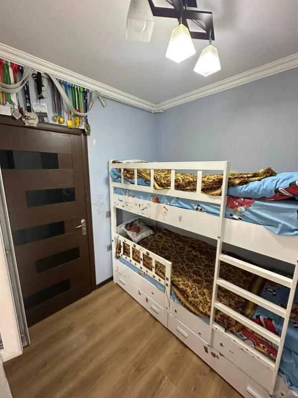 Satılır 3 otaqlı mənzil 45 m²