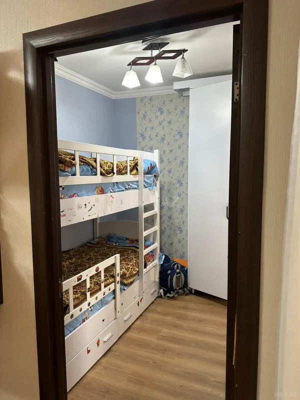 Satılır 3 otaqlı mənzil 45 m²