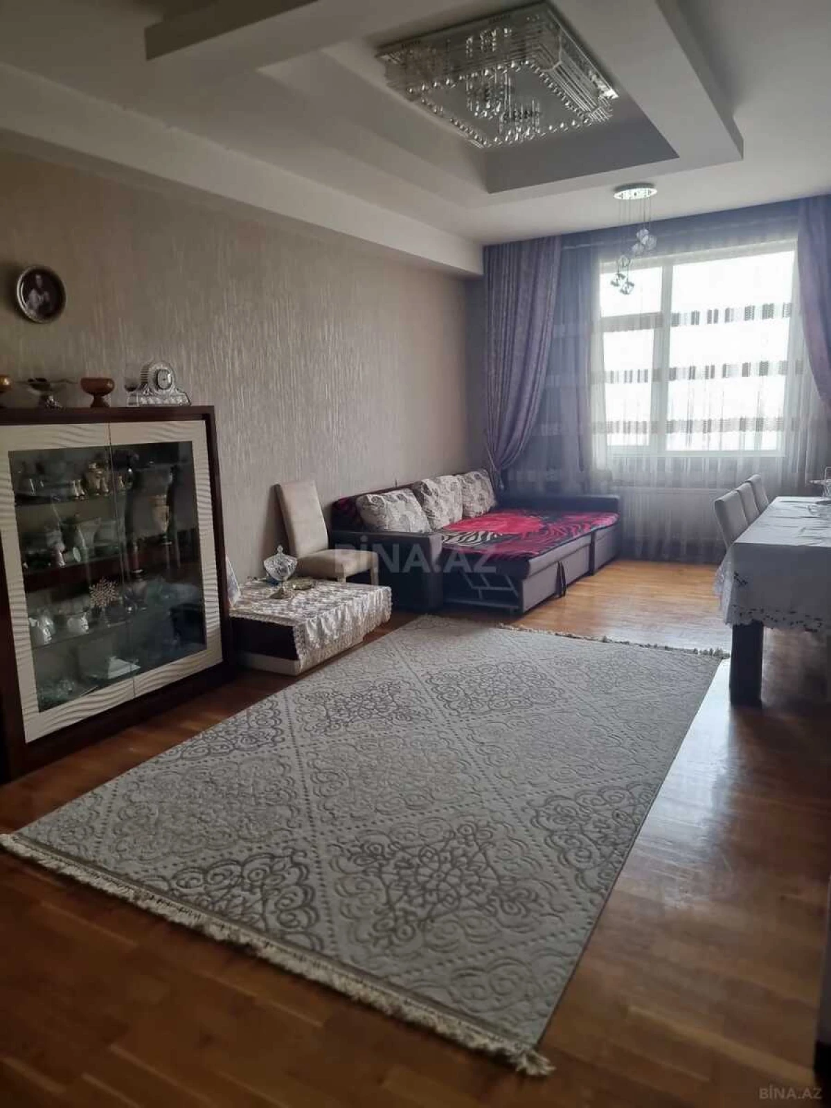 Satılır 2 otaqlı mənzil 105 m²