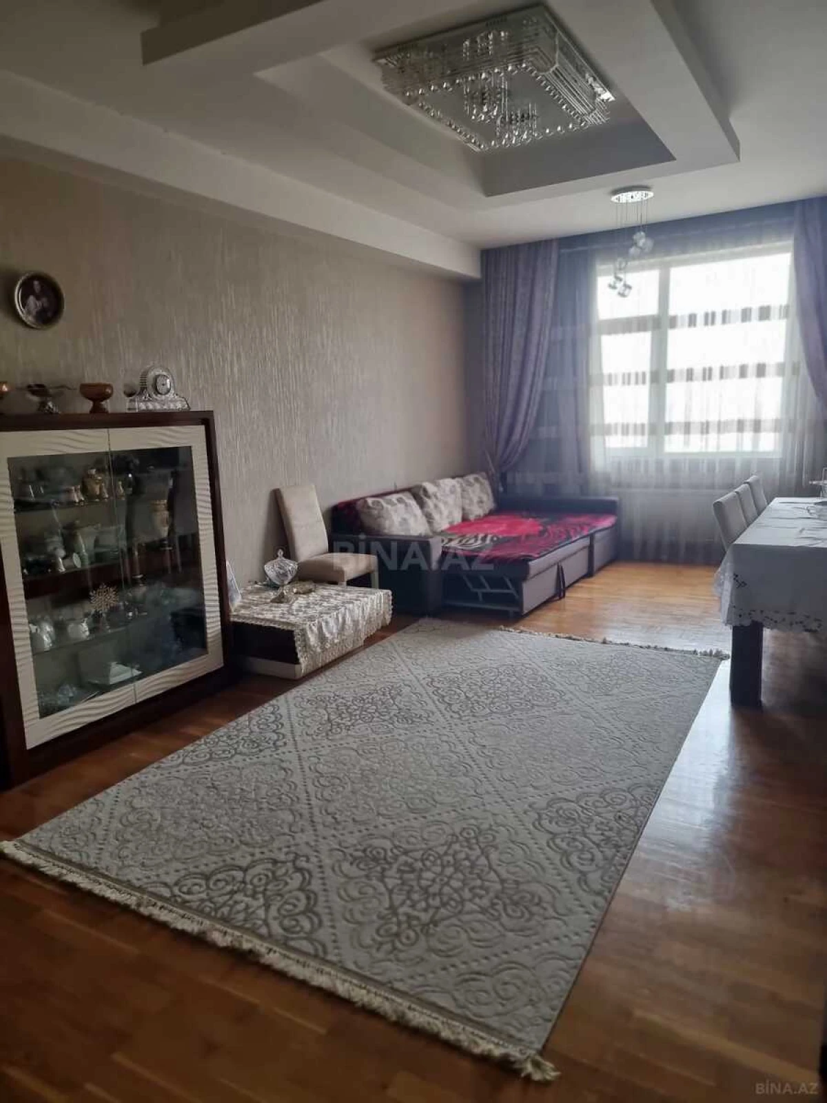 Satılır 2 otaqlı mənzil 105 m²