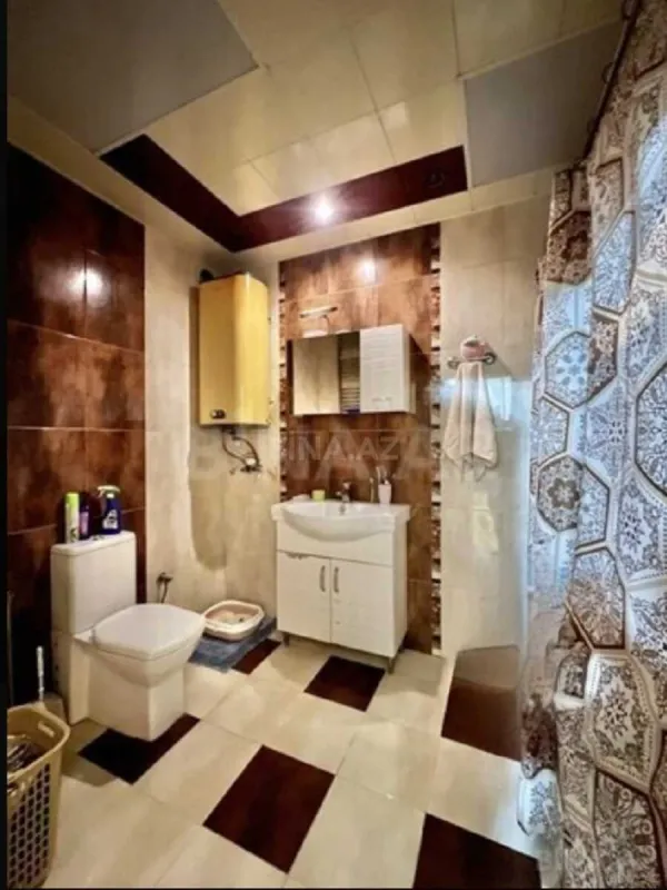 Satılır 2 otaqlı mənzil 105 m²