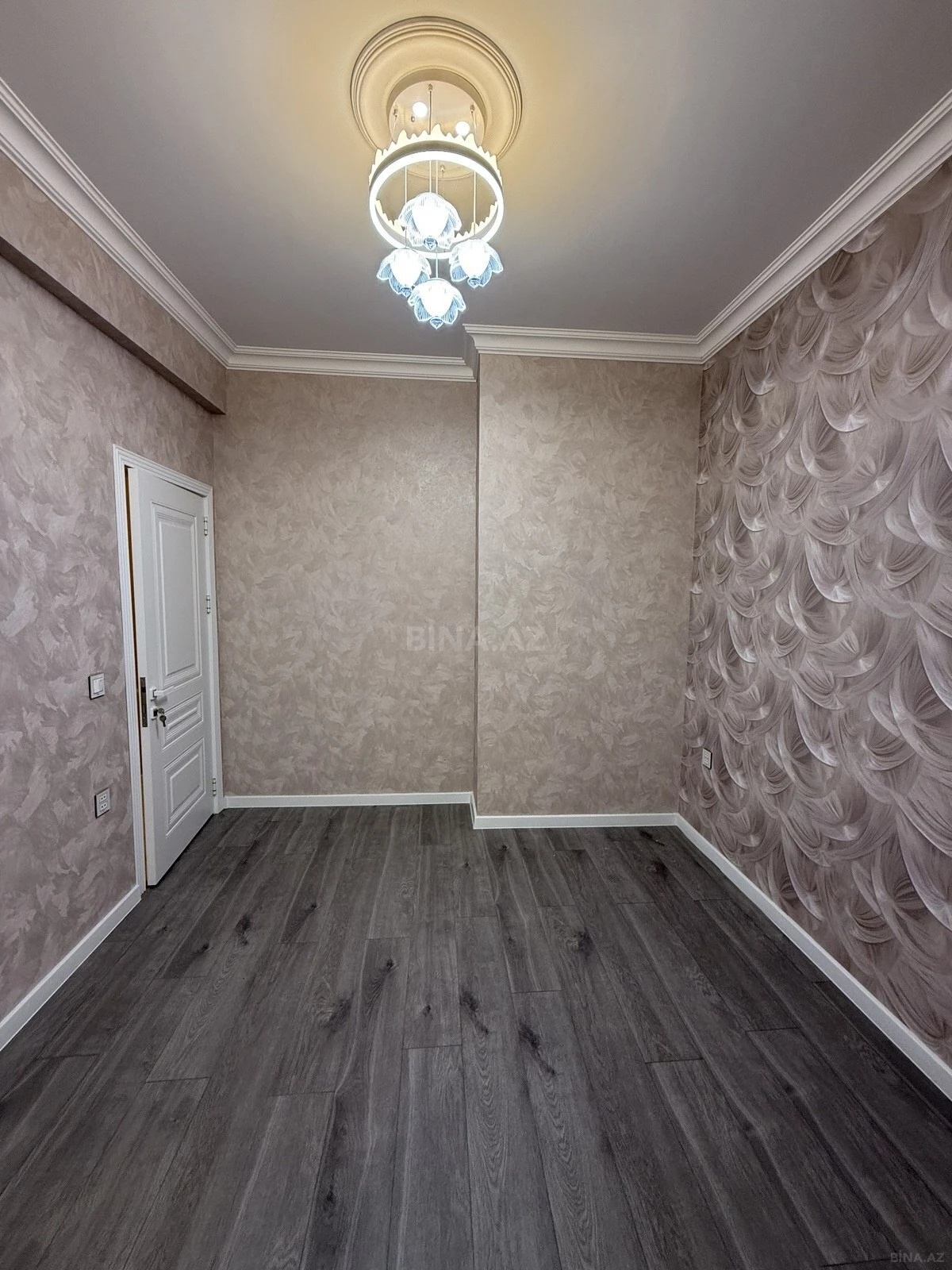 Satılır 3 otaqlı mənzil 74 m²