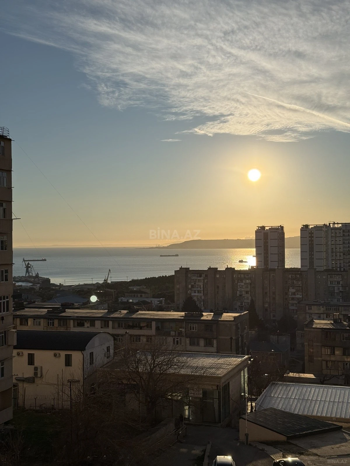 Satılır 3 otaqlı mənzil 74 m²