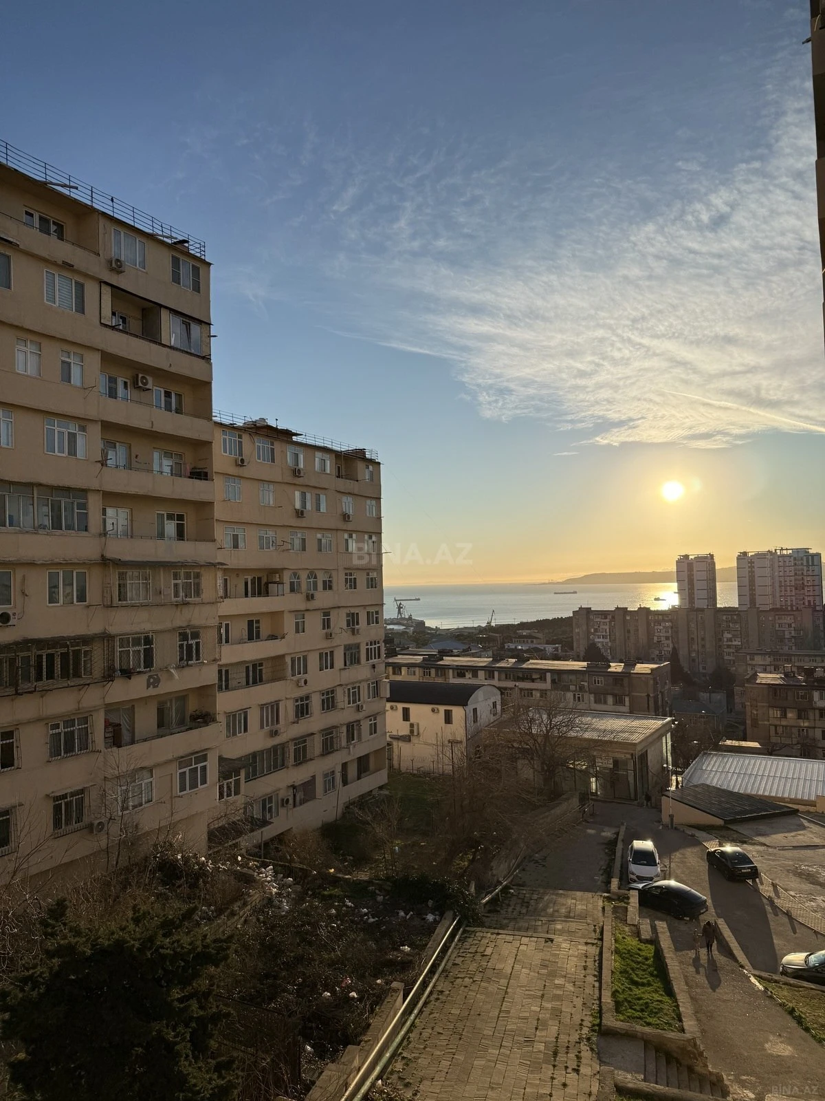 Satılır 3 otaqlı mənzil 74 m²