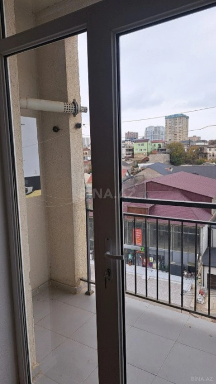 Satılır 3 otaqlı mənzil 90 m²