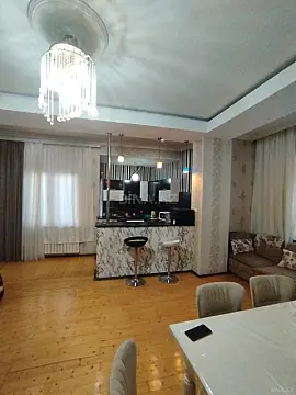 Satılır 2 otaqlı mənzil 65 m²